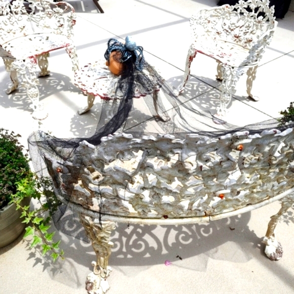 Halloween spider fascinator with long veil - Picture 3 of 6